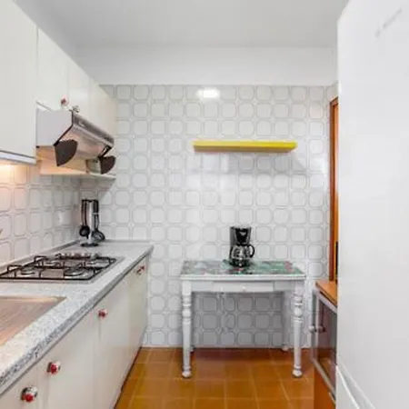 Impeccable 2-bed In Bajamar Διαμέρισμα *
